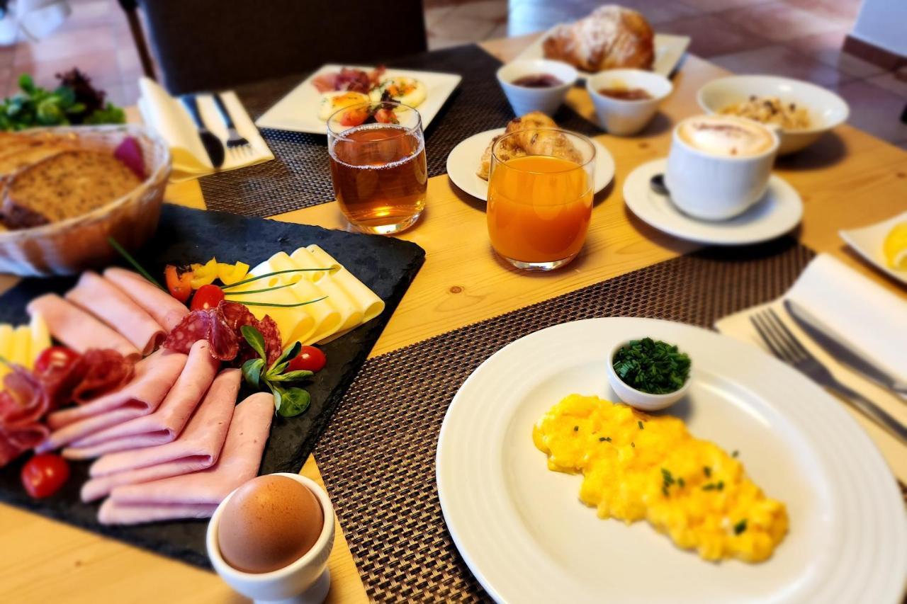 Wellness Hotel Zlata Lipa Decin Bagian luar foto